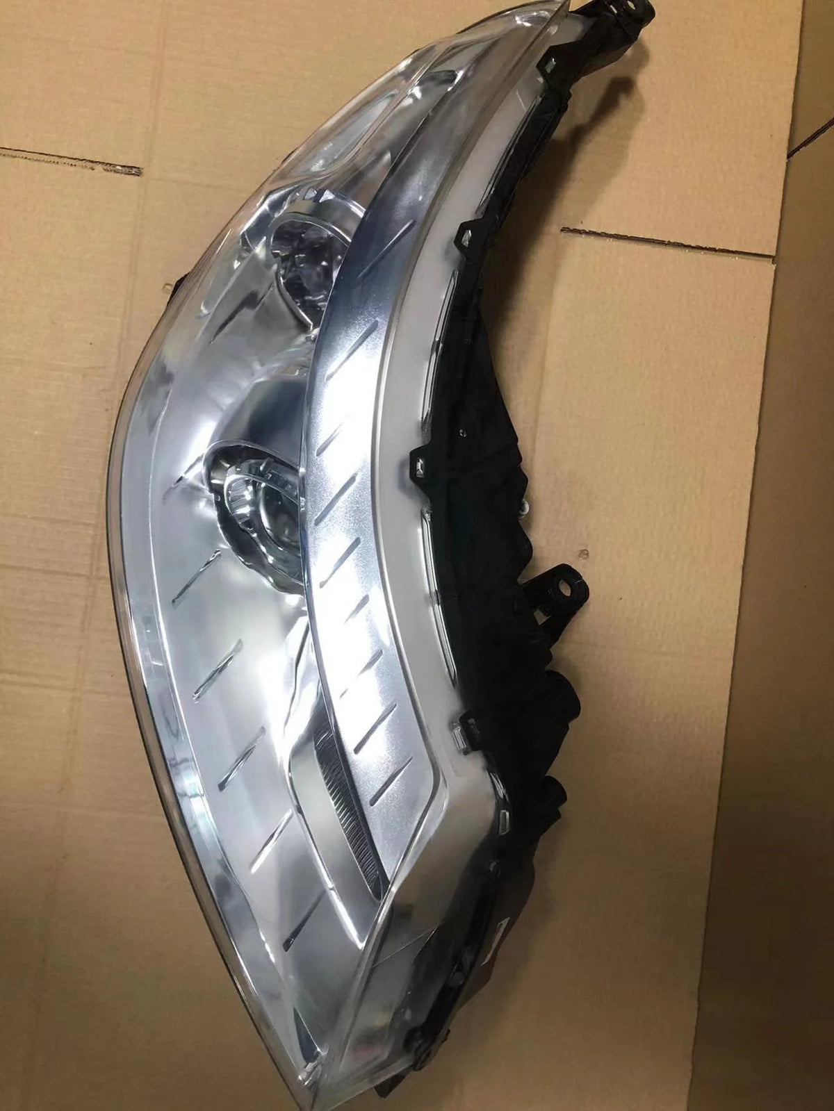 1pcs car bumpe headlamp for Latitude headlight 2011~2012y car accessories head lamp for Renault Latitude fog light