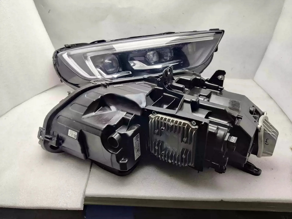 Car Headlight Head Lamp for Buick Regal Opel Insignia DRL Daytime Running Light Turn Signal Angel Eye Projector Lens